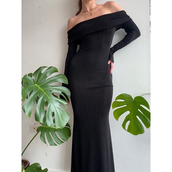 Edikted Maxi Formal Dress - Picture 3 of 5